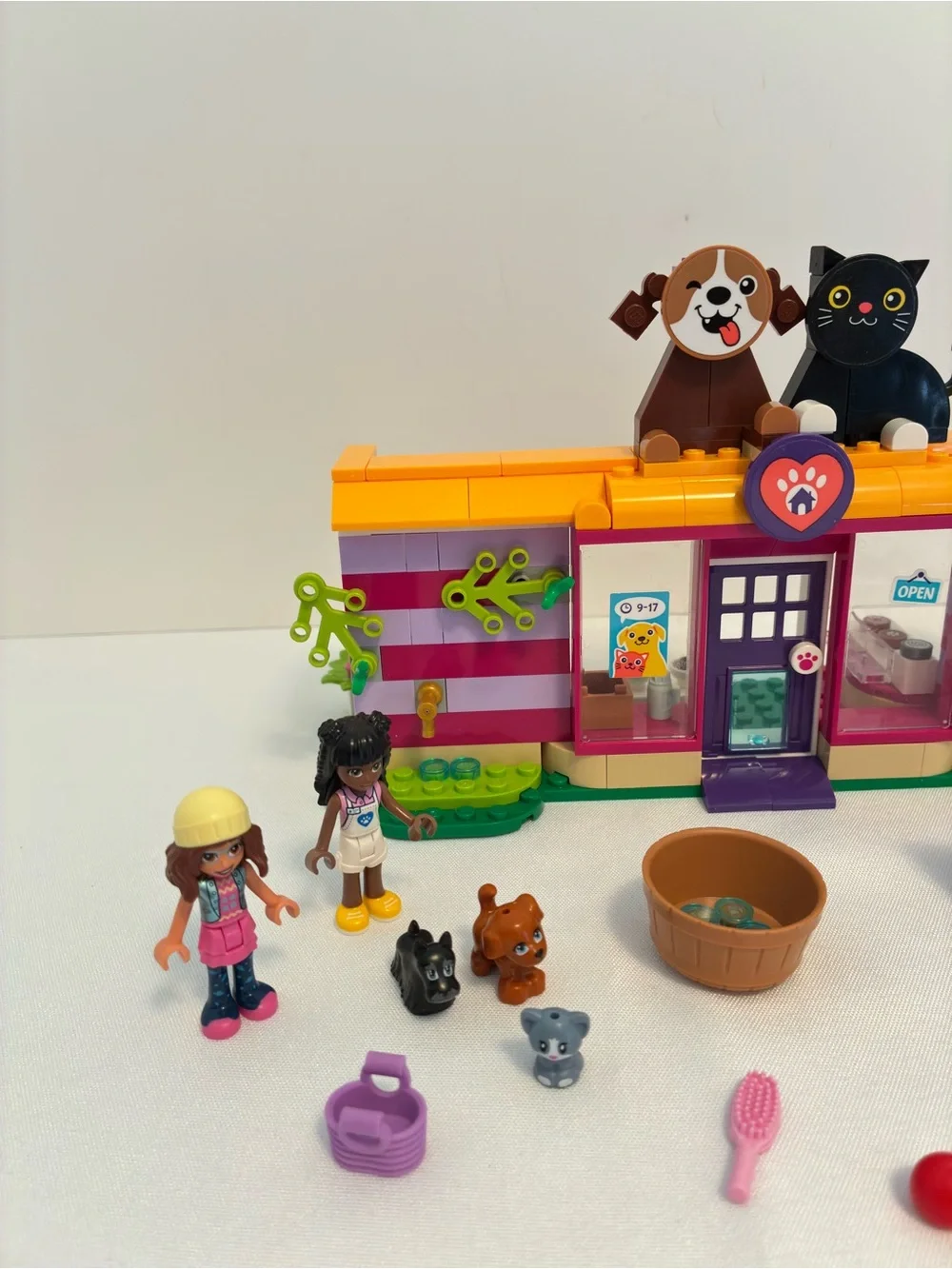 Lego Friends Pet Adoption Café #41699 Retired